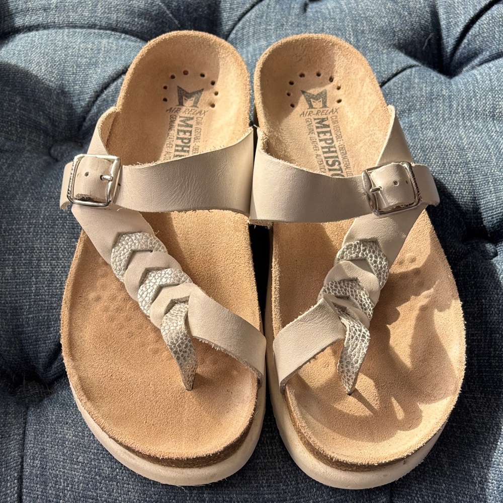 Mephisto soft white Sandals with Silver Details